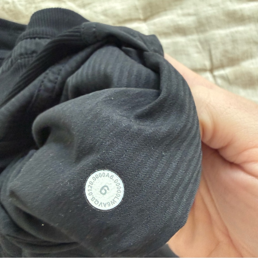 Lululemon Women's Dance Studio Crop 25" Pants Unlined Black Size 6 - Picture 7 of 9